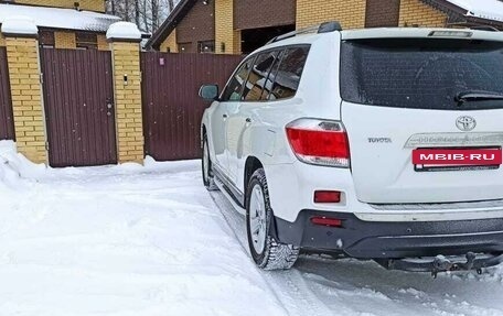 Toyota Highlander III, 2012 год, 2 220 000 рублей, 9 фотография