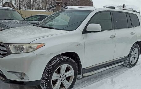 Toyota Highlander III, 2012 год, 2 220 000 рублей, 12 фотография