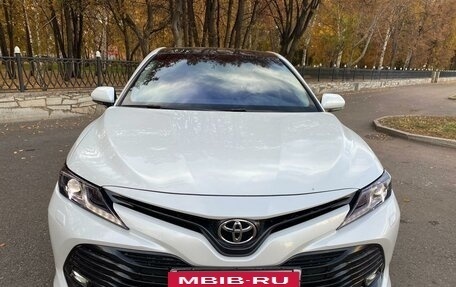 Toyota Camry, 2020 год, 2 990 000 рублей, 2 фотография