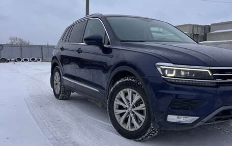 Volkswagen Tiguan II, 2017 год, 2 650 000 рублей, 2 фотография