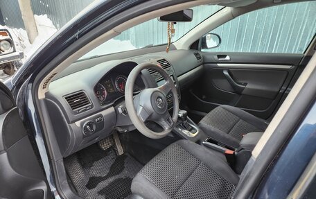 Volkswagen Jetta VI, 2010 год, 700 000 рублей, 7 фотография