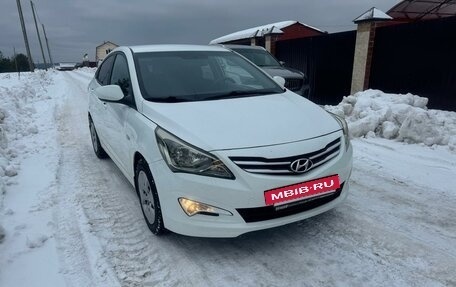 Hyundai Solaris II рестайлинг, 2015 год, 815 000 рублей, 5 фотография