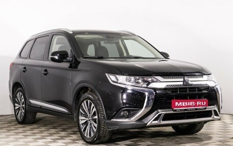 Mitsubishi Outlander III рестайлинг 3, 2019 год, 2 095 777 рублей, 3 фотография