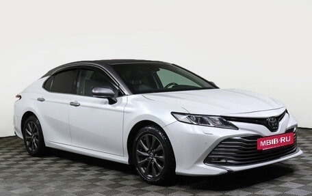 Toyota Camry, 2018 год, 2 998 000 рублей, 3 фотография