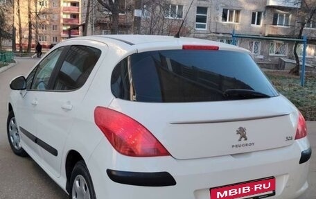 Peugeot 308 II, 2012 год, 669 000 рублей, 3 фотография