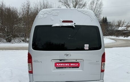 Toyota HiAce H200, 2014 год, 3 800 000 рублей, 3 фотография