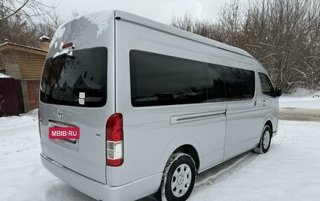 Toyota HiAce H200, 2014 год, 3 800 000 рублей, 4 фотография