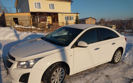 Chevrolet Cruze II, 2013 год, 870 000 рублей, 2 фотография