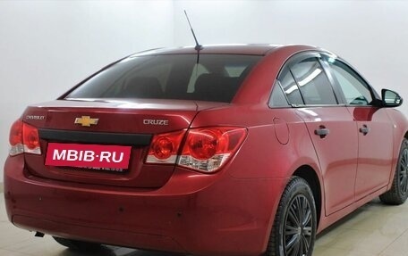 Chevrolet Cruze II, 2010 год, 599 000 рублей, 4 фотография