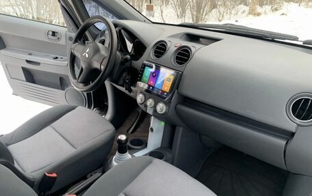 Mitsubishi Colt VI рестайлинг, 2006 год, 700 000 рублей, 7 фотография