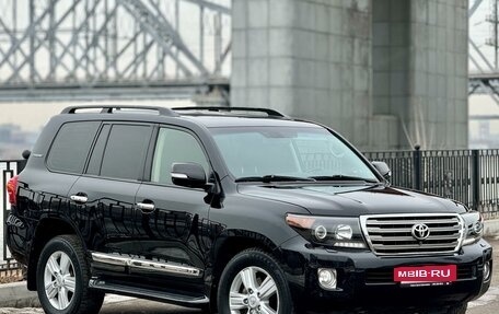 Toyota Land Cruiser 200, 2014 год, 4 900 000 рублей, 30 фотография