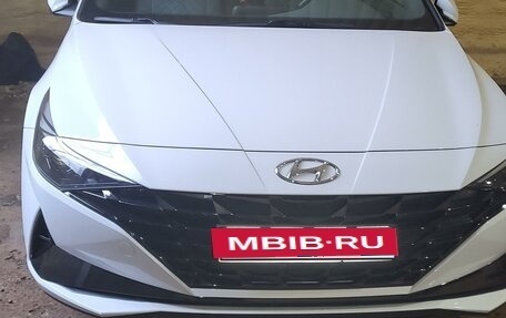 Hyundai Elantra, 2022 год, 2 550 000 рублей, 3 фотография