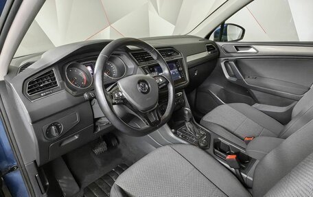 Volkswagen Tiguan II, 2019 год, 3 155 000 рублей, 14 фотография