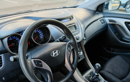 Hyundai Elantra V, 2013 год, 980 000 рублей, 11 фотография