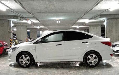 Hyundai Solaris II рестайлинг, 2015 год, 987 000 рублей, 2 фотография