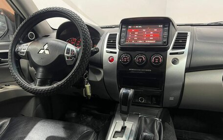 Mitsubishi Pajero Sport II рестайлинг, 2011 год, 1 848 000 рублей, 17 фотография