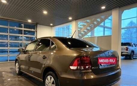 Volkswagen Polo VI (EU Market), 2015 год, 910 000 рублей, 5 фотография