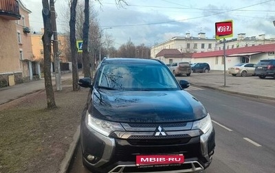 Mitsubishi Outlander III рестайлинг 3, 2021 год, 3 350 000 рублей, 1 фотография