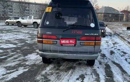 Toyota Lite Ace IV, 1993 год, 400 000 рублей, 8 фотография