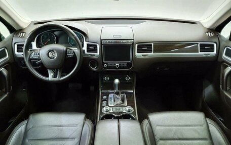 Volkswagen Touareg III, 2016 год, 3 400 000 рублей, 11 фотография