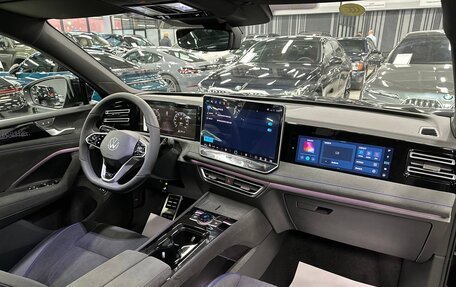 Volkswagen Tiguan, 2024 год, 7 000 000 рублей, 32 фотография