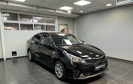 KIA Rio IV, 2020 год, 1 690 000 рублей, 3 фотография