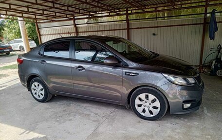 KIA Rio III рестайлинг, 2015 год, 1 100 000 рублей, 2 фотография