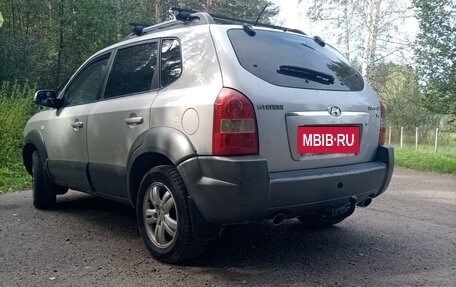 Hyundai Tucson III, 2006 год, 700 000 рублей, 16 фотография