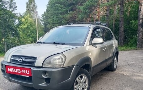 Hyundai Tucson III, 2006 год, 700 000 рублей, 37 фотография