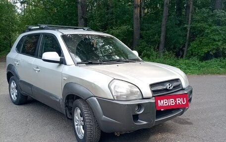 Hyundai Tucson III, 2006 год, 700 000 рублей, 36 фотография