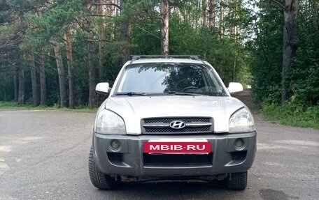 Hyundai Tucson III, 2006 год, 700 000 рублей, 35 фотография