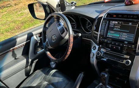 Toyota Land Cruiser 200, 2012 год, 4 299 999 рублей, 8 фотография