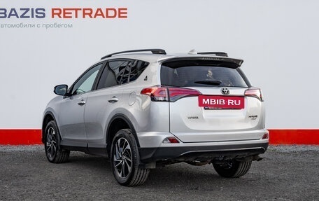 Toyota RAV4, 2018 год, 2 398 000 рублей, 7 фотография