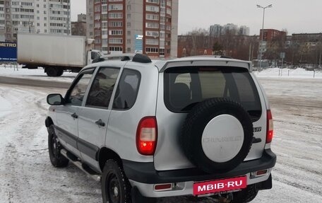 Chevrolet Niva I рестайлинг, 2004 год, 310 000 рублей, 3 фотография