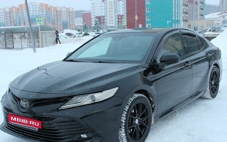 Toyota Camry, 2018 год, 3 450 000 рублей, 2 фотография