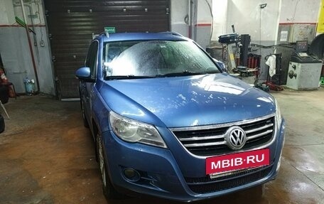 Volkswagen Tiguan I, 2011 год, 1 299 000 рублей, 4 фотография