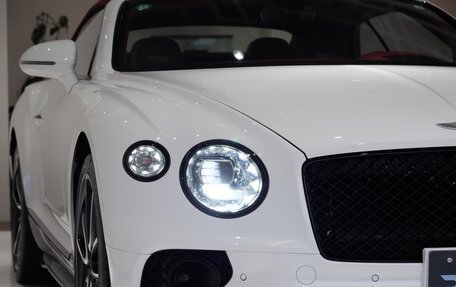 Bentley Continental GT III, 2021 год, 28 500 000 рублей, 5 фотография