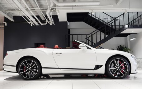 Bentley Continental GT III, 2021 год, 28 500 000 рублей, 6 фотография