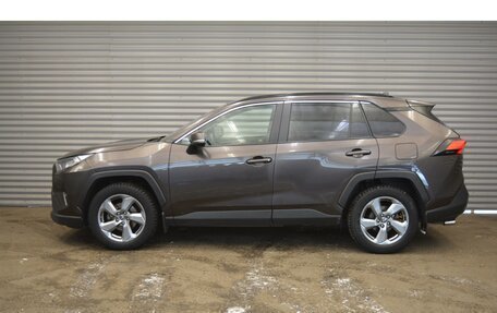 Toyota RAV4, 2020 год, 3 350 000 рублей, 7 фотография