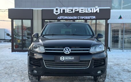 Volkswagen Touareg III, 2012 год, 1 980 000 рублей, 2 фотография