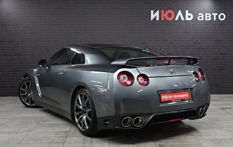 Nissan GT-R, 2015 год, 9 950 000 рублей, 8 фотография