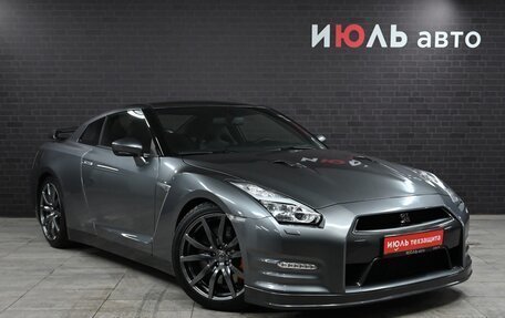 Nissan GT-R, 2015 год, 9 950 000 рублей, 5 фотография