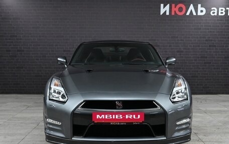 Nissan GT-R, 2015 год, 9 950 000 рублей, 2 фотография