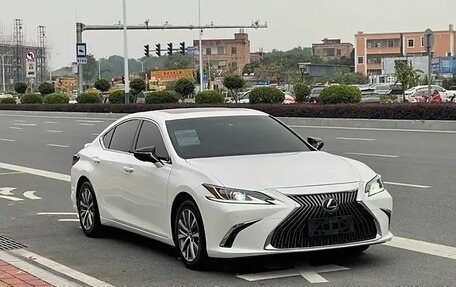 Lexus ES VII, 2021 год, 3 700 000 рублей, 1 фотография