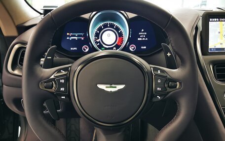 Aston Martin DBS III, 2021 год, 32 400 000 рублей, 13 фотография