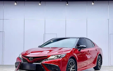 Toyota Camry, 2021 год, 3 550 000 рублей, 1 фотография