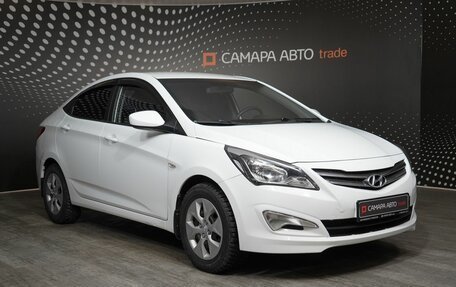 Hyundai Solaris II рестайлинг, 2015 год, 935 000 рублей, 3 фотография