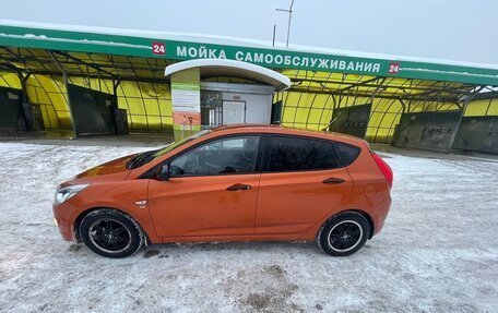 Hyundai Solaris II рестайлинг, 2014 год, 900 000 рублей, 5 фотография