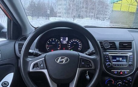 Hyundai Solaris II рестайлинг, 2014 год, 900 000 рублей, 14 фотография