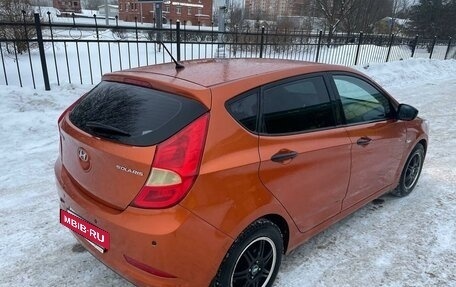 Hyundai Solaris II рестайлинг, 2014 год, 900 000 рублей, 10 фотография